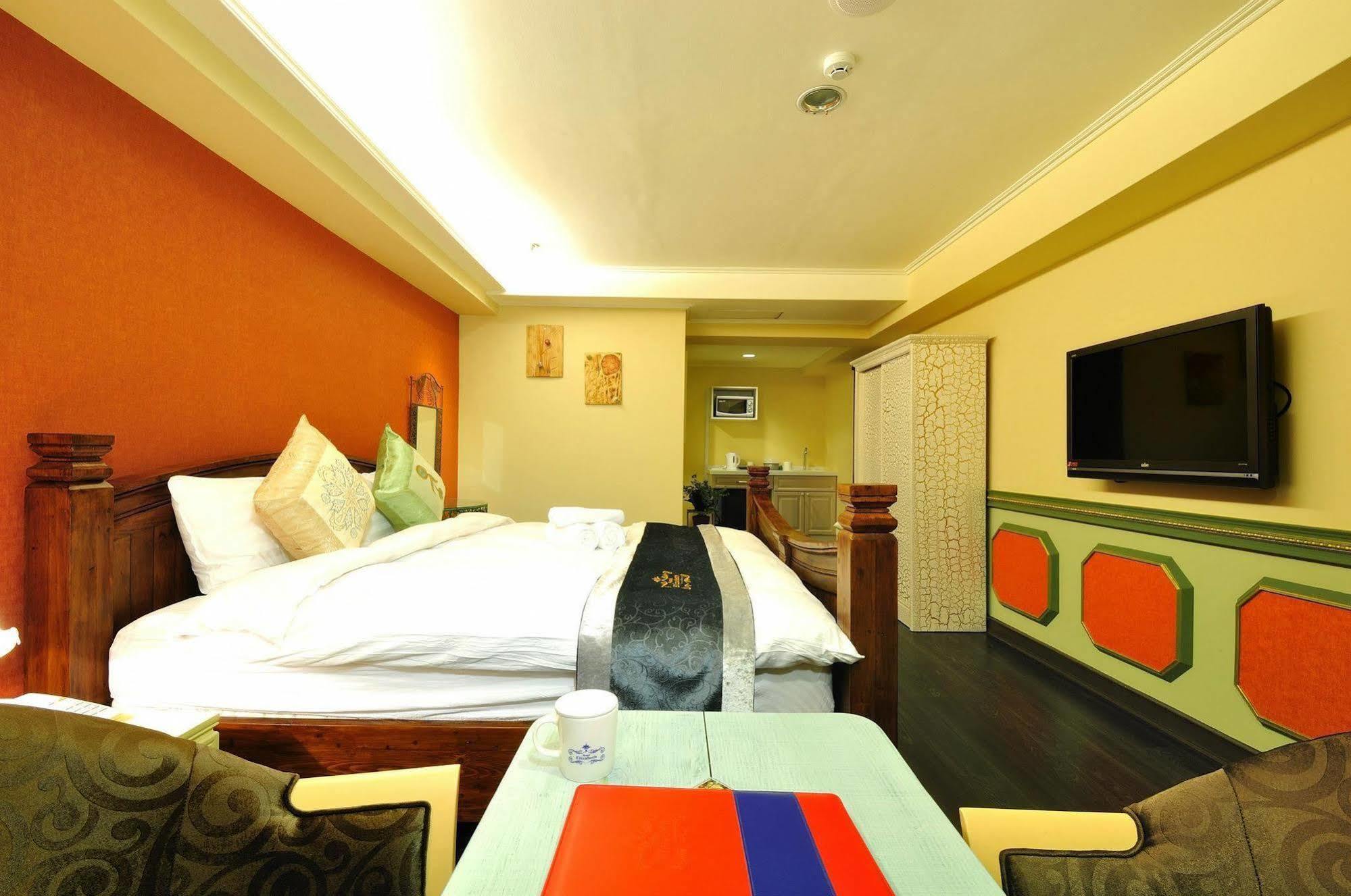 Hotel Elizabeth Taichung Buitenkant foto
